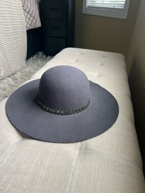 Women’s Wide Brim Felt Hat in Gray - Beaded Braided Trim